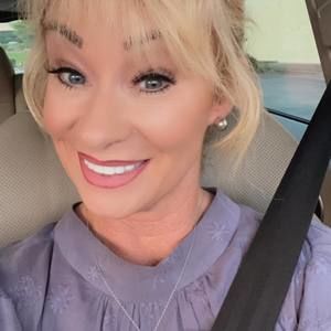 Meet your Posher, Cindy